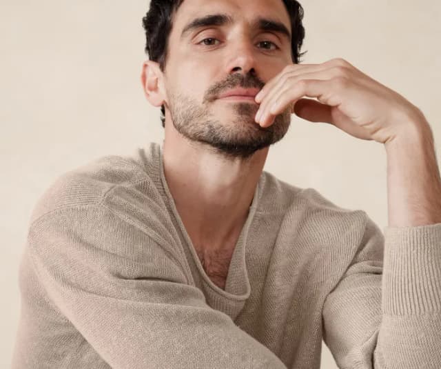 Picture of the product: Linen Crew-Neck Sweater