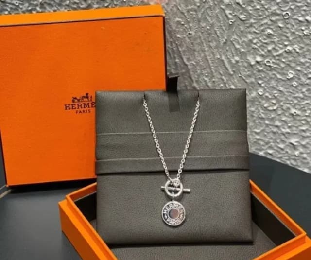 Picture of the product: Hermes Amulettes Ex-Libris necklace
