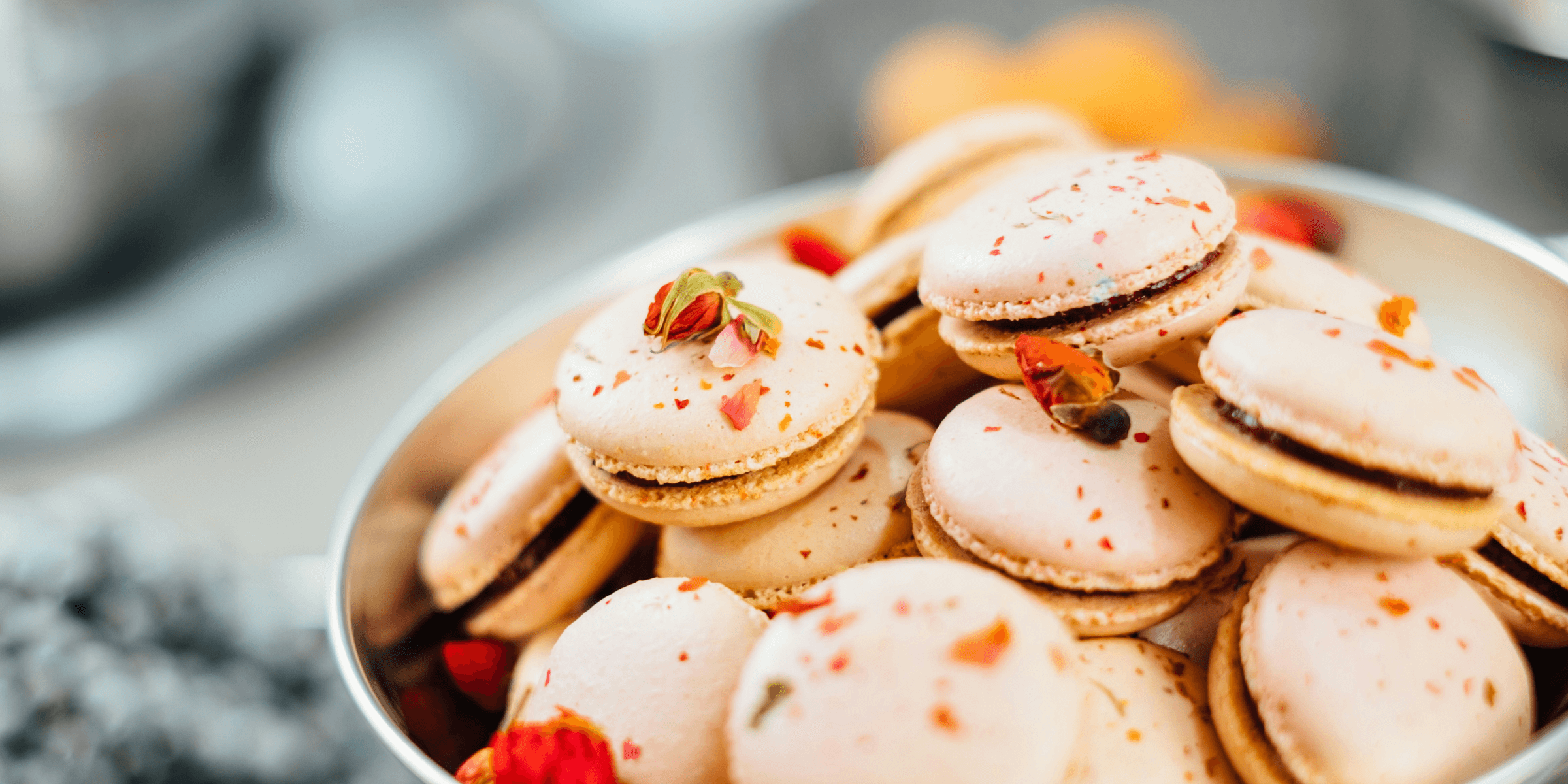 macarons in white ball selective focus photography.
