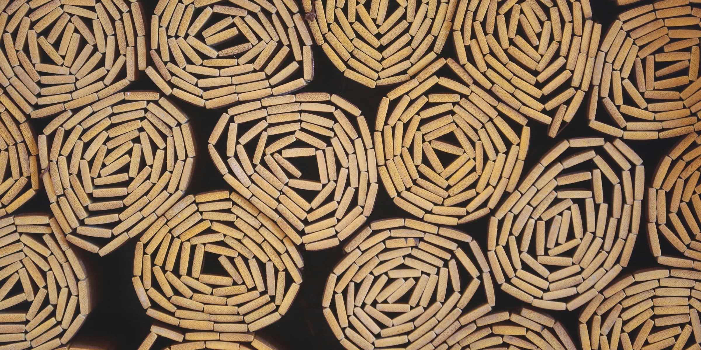 brown chain artwork lot